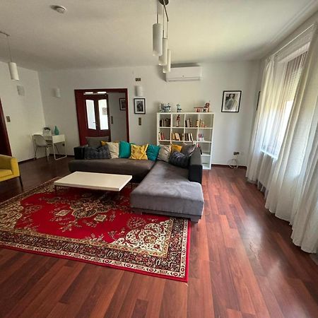 Luxury Apartman Apartment บายา ภายนอก รูปภาพ